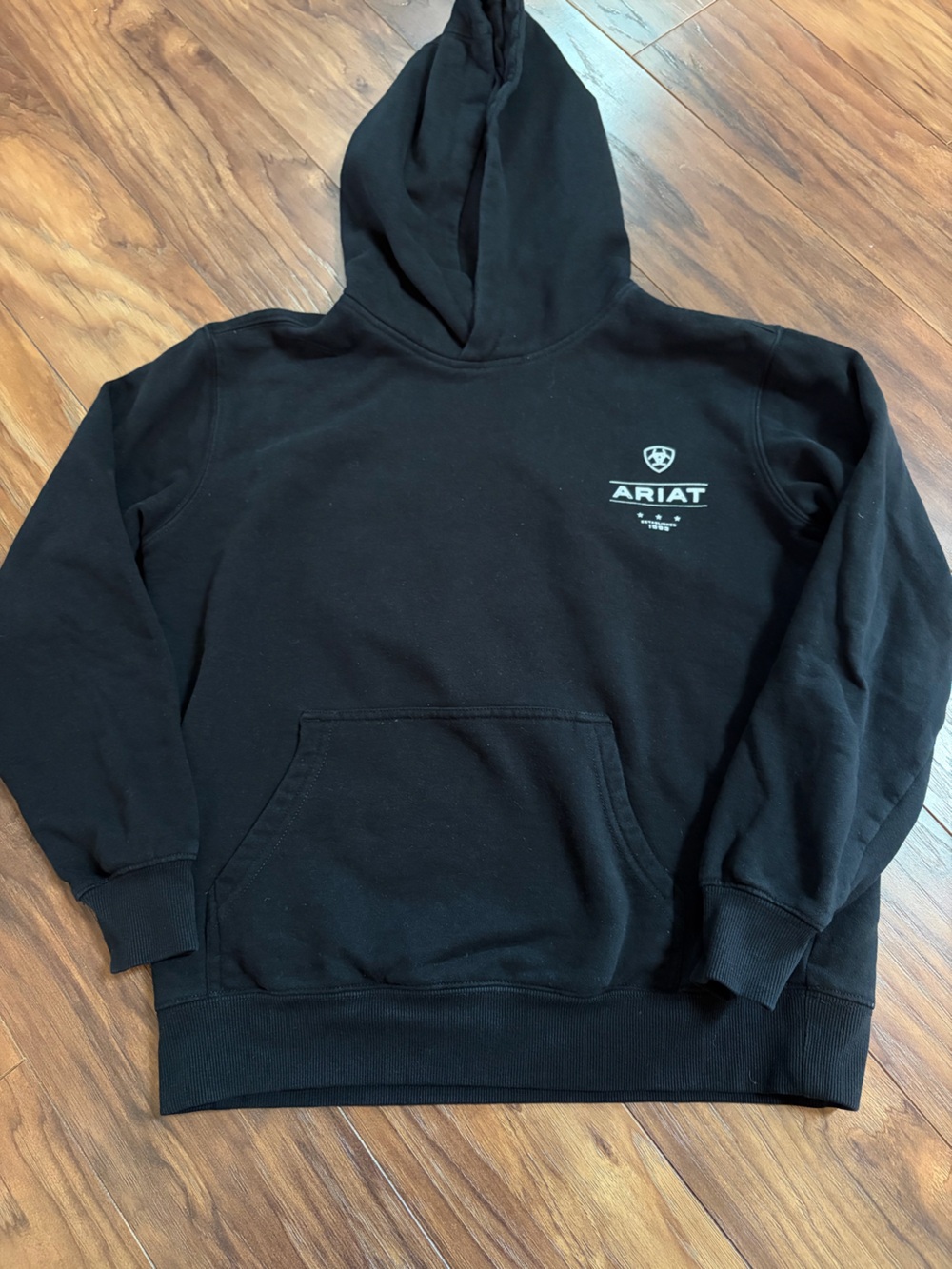 Ariat Black Crewneck Sweatshirt with Logo Tag